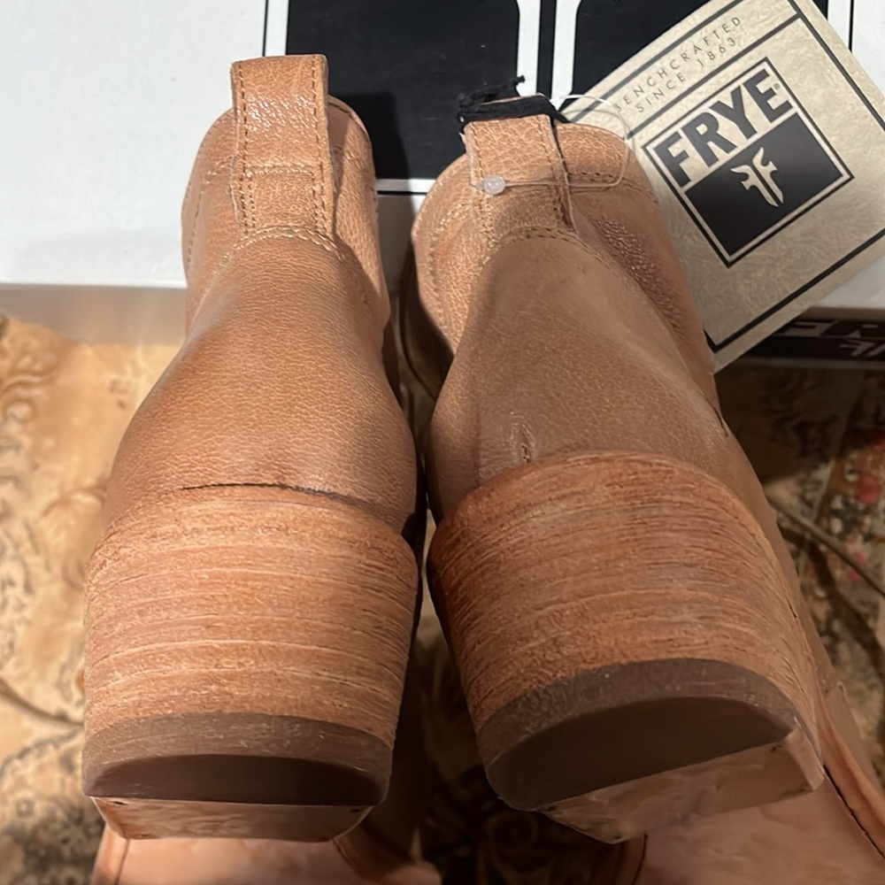 Frye Boots W-s 10 Authentic taupe - Picture 13 of 17
